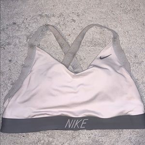 sports bra